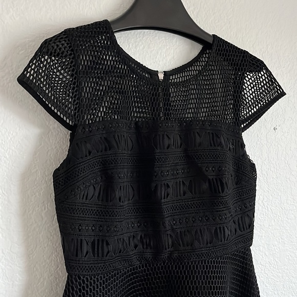 ❄️Holiday Dress❄️ Nicole Miller Black Eyelet Cocktail Dress A-Line - Picture 3 of 9